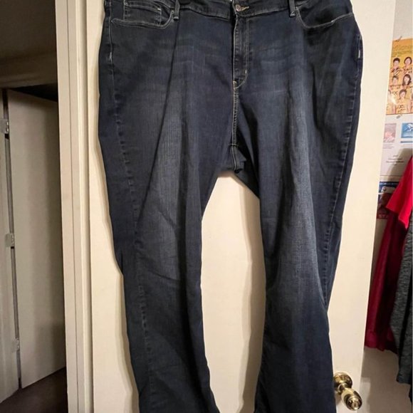 Levi’s Signature Gold Mid Rise Straight, Size 26 - Picture 10 of 10